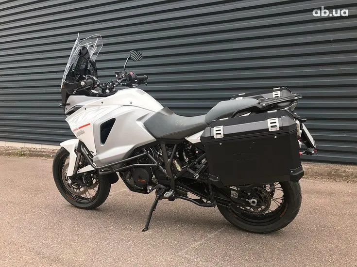 KTM 1290 Image 4